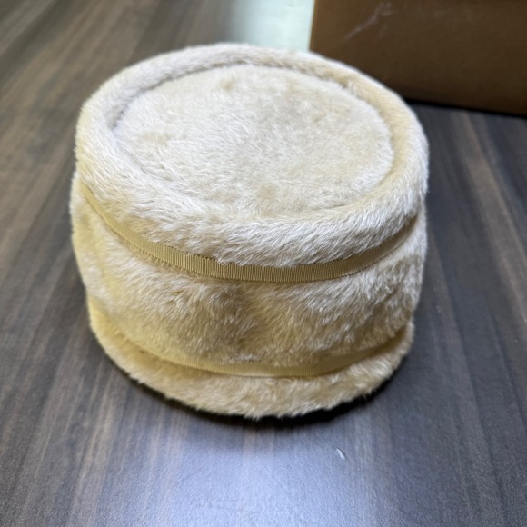 AWN New York‎ Vintage Pillbox Hat Faux Fur Ribbon Accents Union Made main image 4